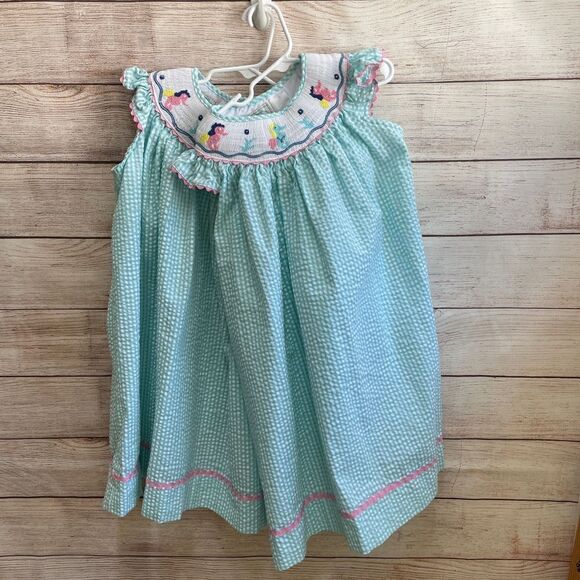 TWINS! TWO MARMELLATA SMOCKED SEERSUCKER DRESSES WITH EMBROIDERED SEAHORSES - Picture 2 of 11